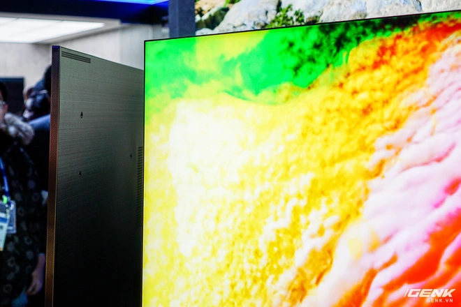 Đ&acirc;y l&agrave; chiếc TV 8K c&oacute; thiết kế ấn tượng nhất tại CES 2020  - Ảnh 5.