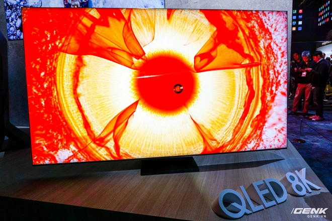 Đ&acirc;y l&agrave; chiếc TV 8K c&oacute; thiết kế ấn tượng nhất tại CES 2020  - Ảnh 14.