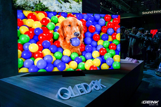 Đ&acirc;y l&agrave; chiếc TV 8K c&oacute; thiết kế ấn tượng nhất tại CES 2020  - Ảnh 7.