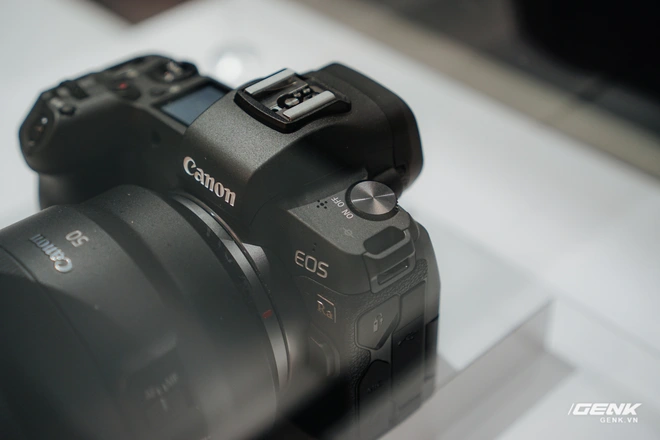 [CES 2020] Cận cảnh bộ đ&ocirc;i qu&aacute;i vật Canon EOS 1DX Mark III v&agrave; EOS Ra - Ảnh 15.