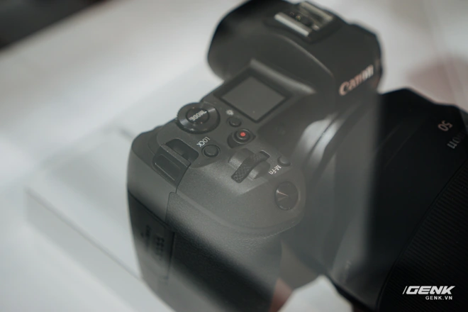 [CES 2020] Cận cảnh bộ đ&ocirc;i qu&aacute;i vật Canon EOS 1DX Mark III v&agrave; EOS Ra - Ảnh 16.