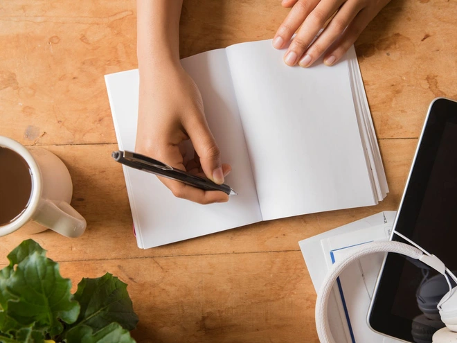 Đ&acirc;y l&agrave; 3 th&oacute;i quen của những thi&ecirc;n t&agrave;i bạn cũng c&oacute; thể &aacute;p dụng để l&agrave;m m&igrave;nh th&ocirc;ng minh hơn - Ảnh 5.