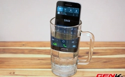 Thử khả năng chống nước của Galaxy S5 theo phong cách "Pentax K5"