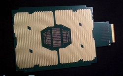 Intel sẽ có CPU Skylake-EX và Knights Landing sử dụng socket LGA 3647, kích thước gấp 4 lần bình thường