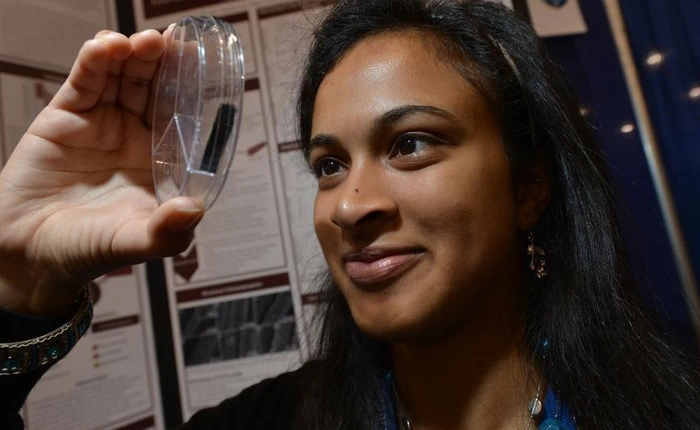 Siêu tụ điện sạc pin chỉ trong 20 giây