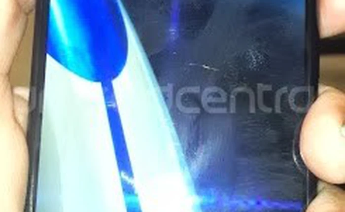 Lộ diện mặt trước của điện thoại Moto X, chạy Android nguyên bản