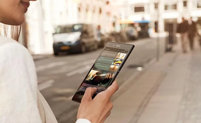 Xperia Z Ultra: To quá liệu có phiền phức?