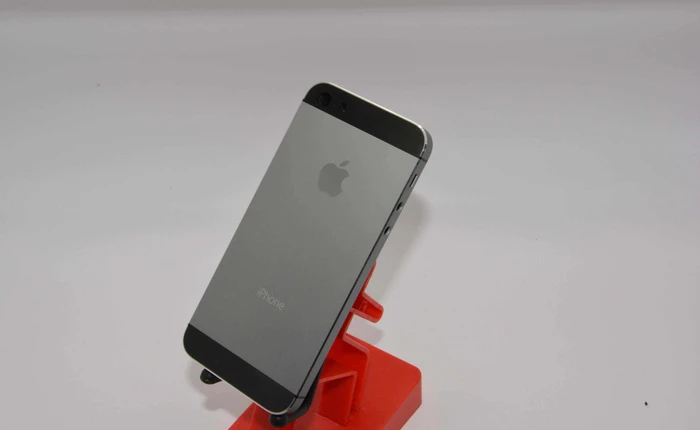 Phát hiện iPhone 5S có thêm màu vỏ mới
