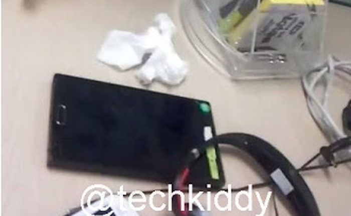 Rò rỉ thiết kế lạ của điện thoại lai tablet Galaxy Note 3