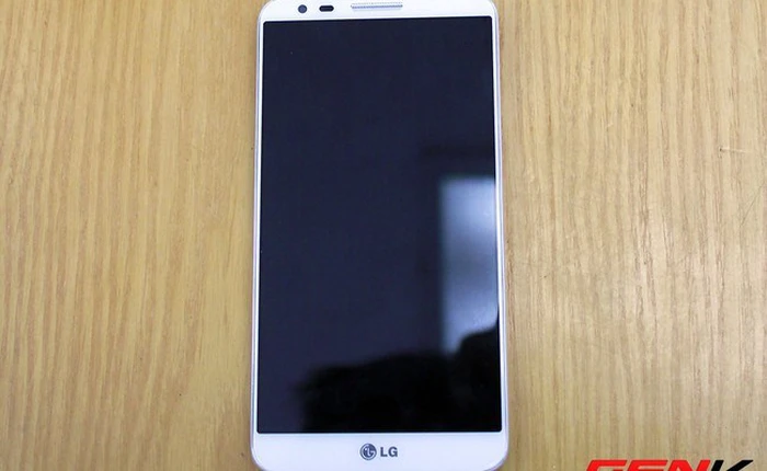 LG đưa át chủ bài G2 lên khí quyển để quay phim