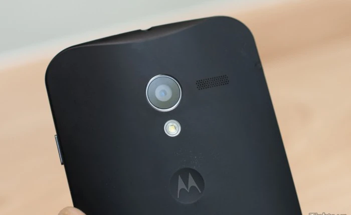 Tiếp tục lộ ảnh báo chí của Moto X