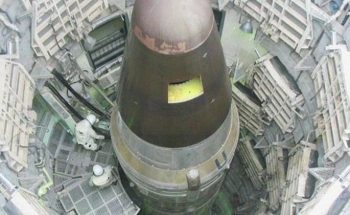 Mã kích hoạt tên lửa hạt nhân của Mỹ là 00000000