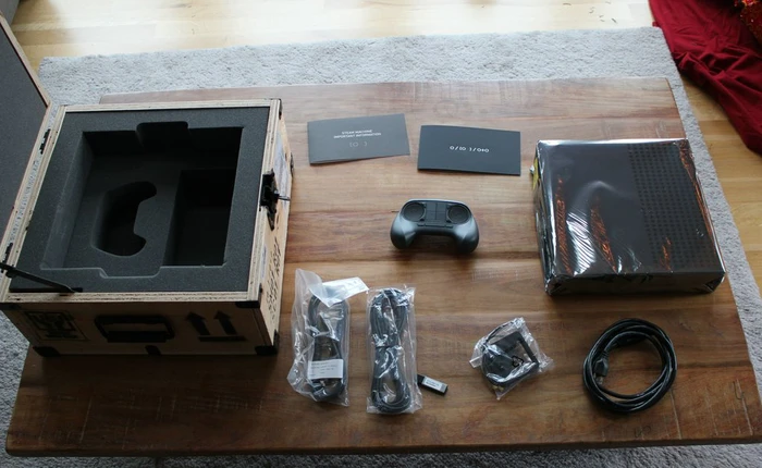 Mở hộp Steam Machines - Máy chơi game của Valve