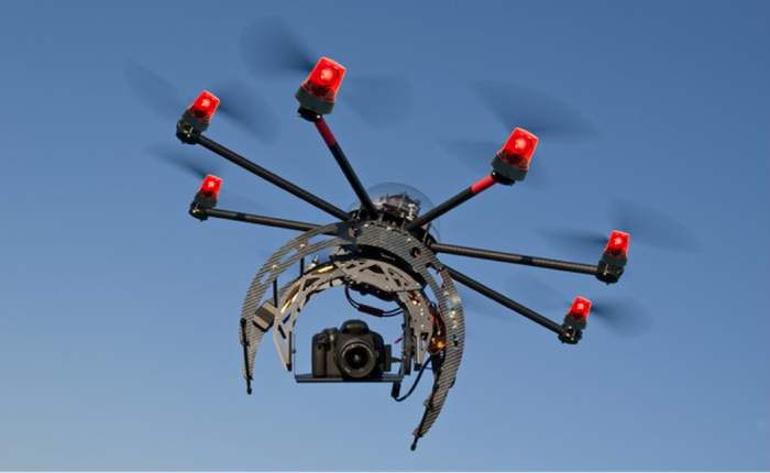 Trực thăng không người lái quay lại cảnh "độc" vụ biểu tình Thái Lan