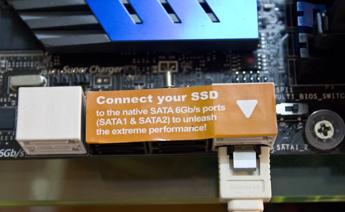 Phân biệt SATA 3Gb/s và SATA 6Gb/s