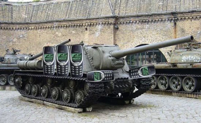 Vì sao nhiều người vẫn mê mẩn "cục gạch" trong thời đại smartphone