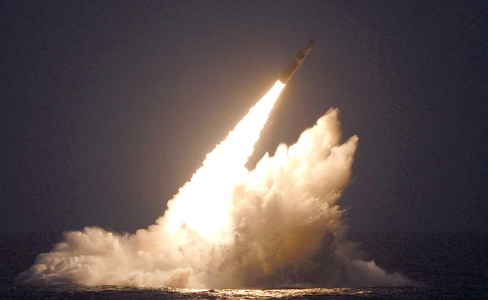 Khám phá sức mạnh những tên lửa đạn đạo khủng khiếp nhất thế giới