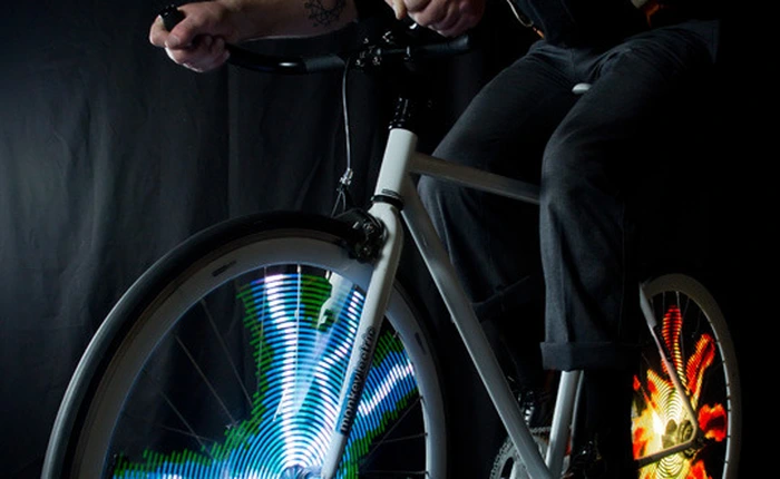 Mokey Light Pro: Gắn hình GIF động vào bánh xe đạp