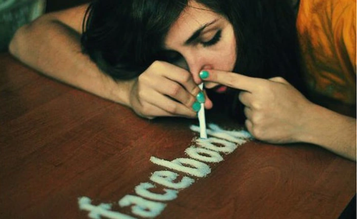 Bài hát về 'dân nghiện' Facebook gây sốt YouTube