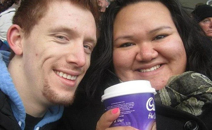 Anh hùng bàn phím ném đá cô nàng mập chỉ vì... người yêu đẹp trai