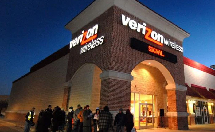 Verizon mua lại toàn bộ 130 tỷ USD cổ phần của mình từ tay Vodafone