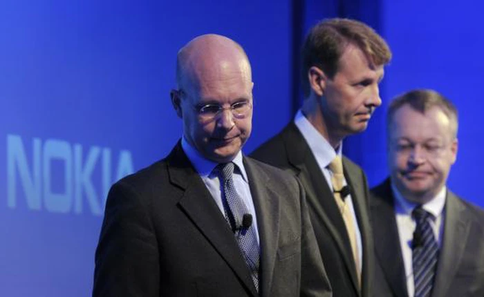 Nokia cầu xin Stephen Elop nhận mức thưởng nhỏ hơn