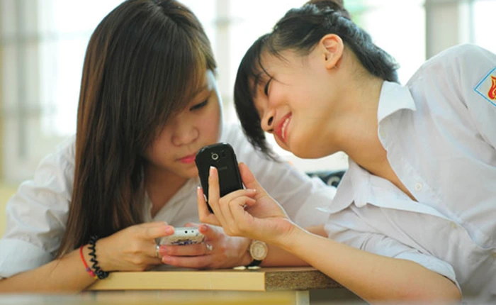 Cước 2G đắt vì phải è cổ "gánh" lỗ cho 3G