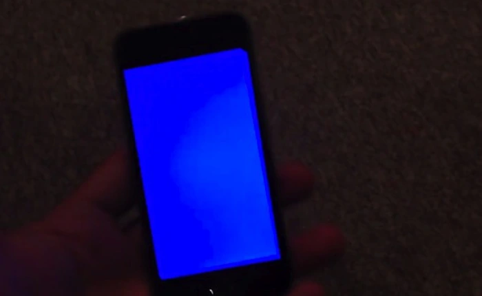 Hoảng sợ khi thấy iPhone 5s dính lỗi của máy tính