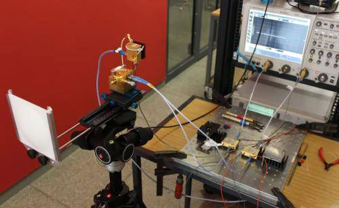 Công nghệ không dây giúp copy 5 đĩa DVD trong chớp mắt