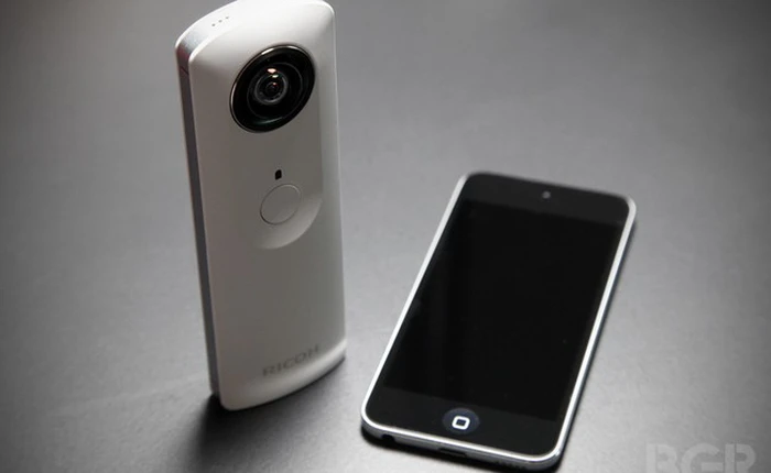 Ricoh Theta: Camera chuyên chụp ảnh góc rộng bắt đầu được bán ra