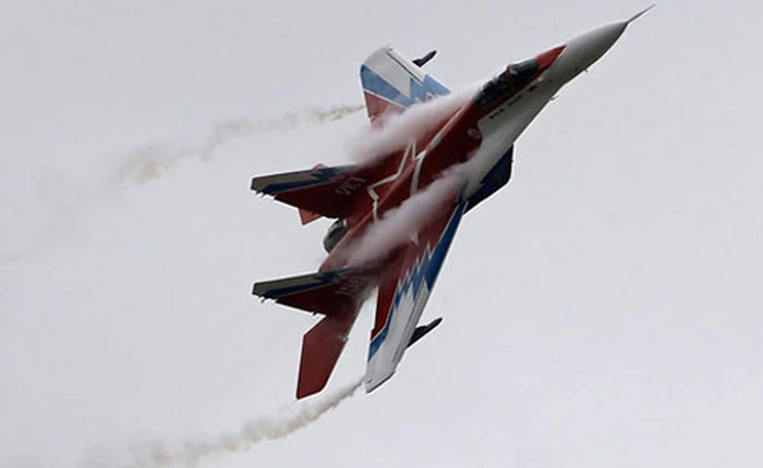 Nợ tiền sữa, Nga muốn trả bằng... tàu ngầm, máy bay chiến đấu