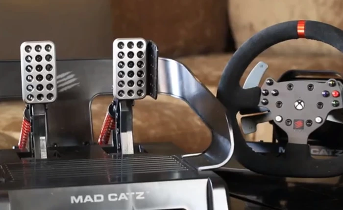 Phụ kiện đặc biệt để chơi game đua xe trên Xbox One