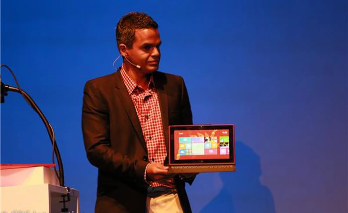 Lumia 2520, máy tính bảng đầu tiên của Nokia chính thức ra mắt