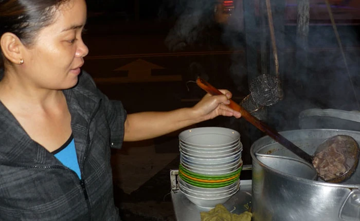 Sự thật về tin đồn “Hủ tíu gõ nấu… chuột cống”