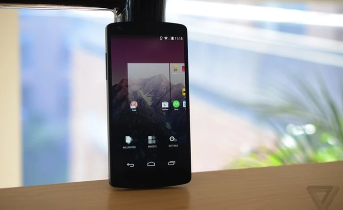 Nexus 5 cháy hàng trên Play Store sau 33 phút