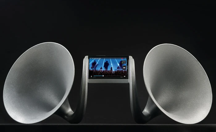 HTC chơi trội, sản xuất loa ngoài giá 8000 USD cho HTC One