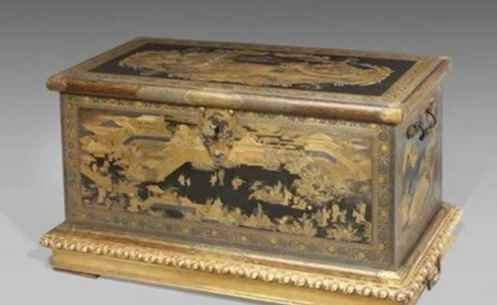 Những món đồ cũ mua lại có giá hàng triệu USD