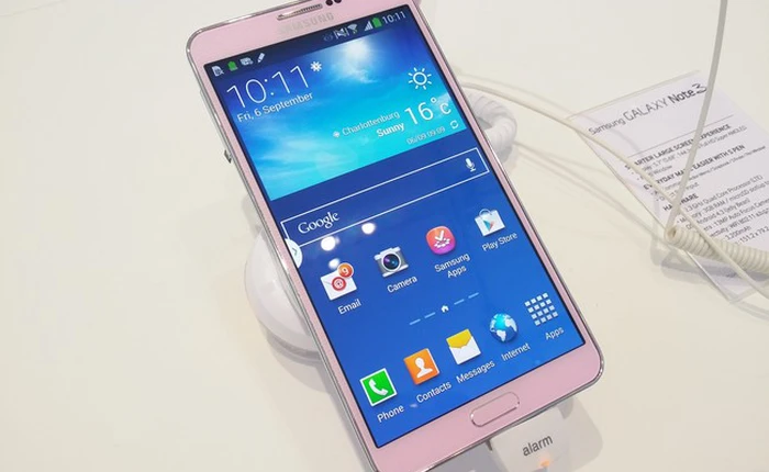 Sợ mang tiếng sao chép, Samsung không đặt cảm biến vân tay ở nút Home