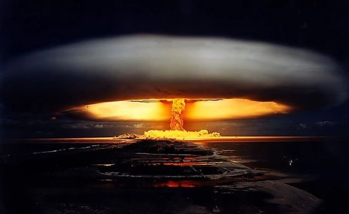 Quy trình sản xuất và sức hủy diệt của bom hạt nhân