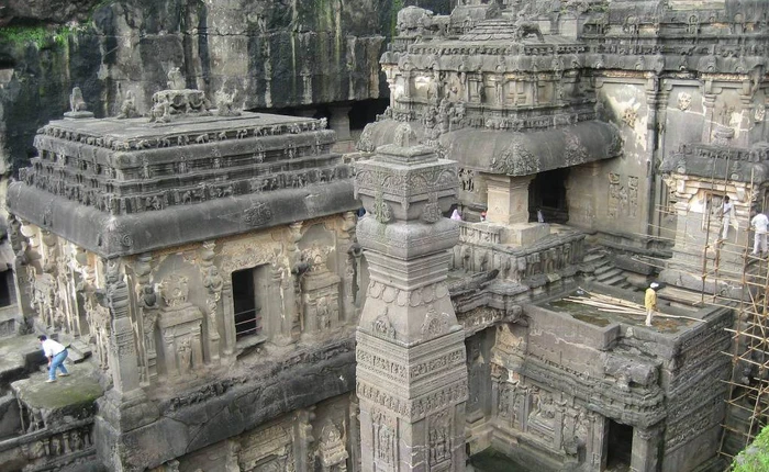 Những kiệt tác nghệ thuật bằng đá khó tin trên thế giới