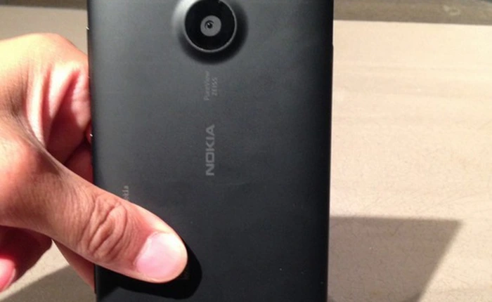 Cấu hình chi tiết của phablet “bé bự” Lumia 1520