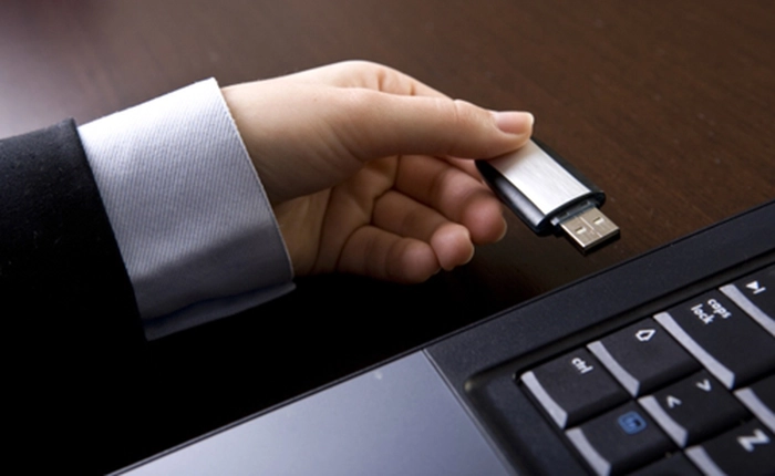 Làm thế nào để sao chép dữ liệu trên 1 chiếc Laptop?