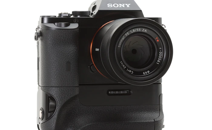 Sony giới thiệu mirrorless full-frame cao cấp nhất Alpha A7 và A7