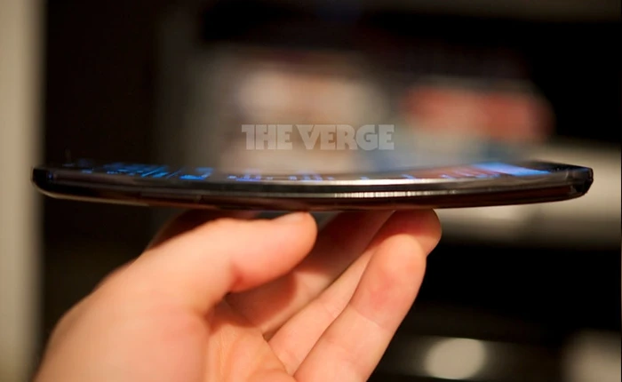 Điện thoại cong của LG đạt điểm benchmark cao nhất từ trước đến nay