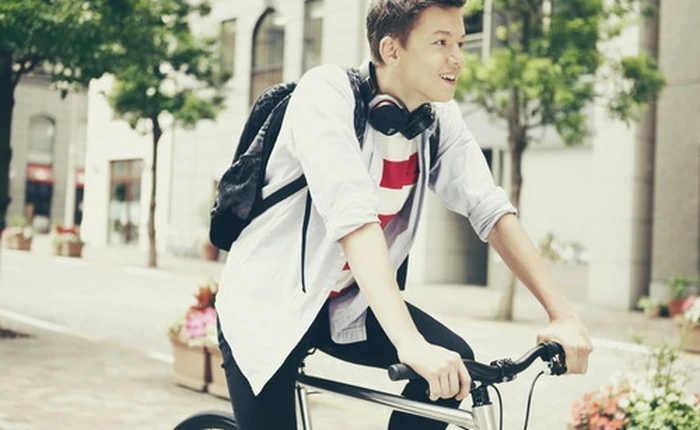 Sony mang máy nghe nhạc, tai nghe và loa ngoài vào trong một thiết bị duy nhất