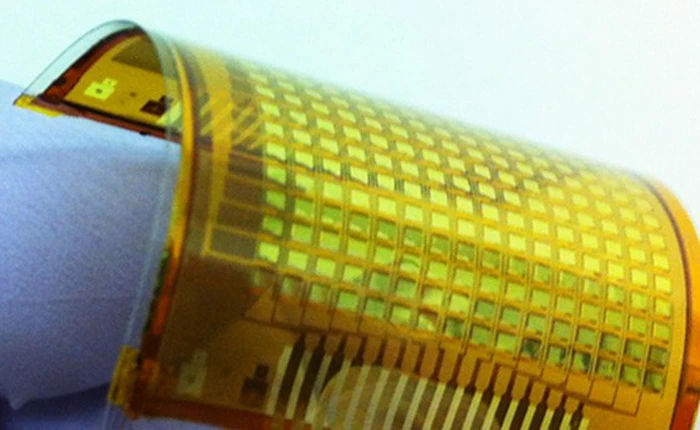 Sắp có màn hình OLED dẻo làm bằng nhựa
