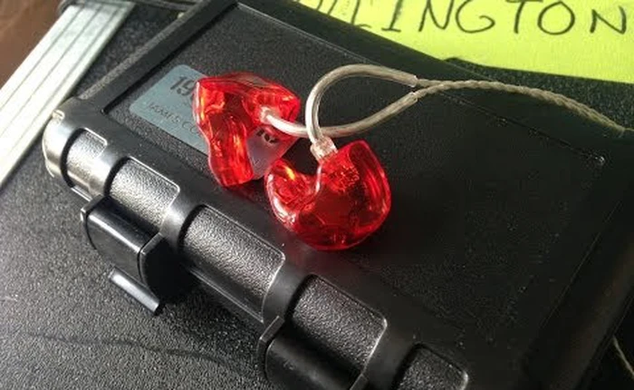 [Video] Xem những chiếc tai nghe custome in-ear được sản xuất như thế nào