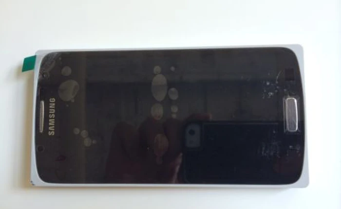 Điện thoại Tizen của Samsung được rao bán trên eBay