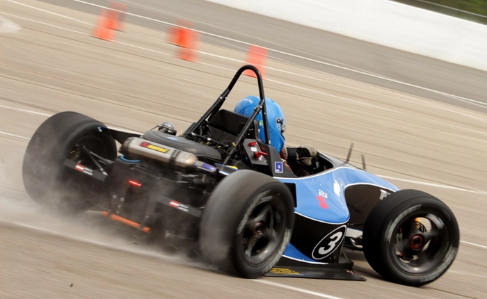 Câu chuyện về chiếc xe đua F1 "Made in Việt Nam"