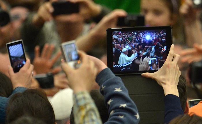 Làng công nghệ sôi động trong tháng 5 với "đại tiệc sự kiện"